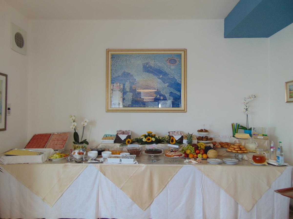 Hotel Stella Maris Градо Экстерьер фото