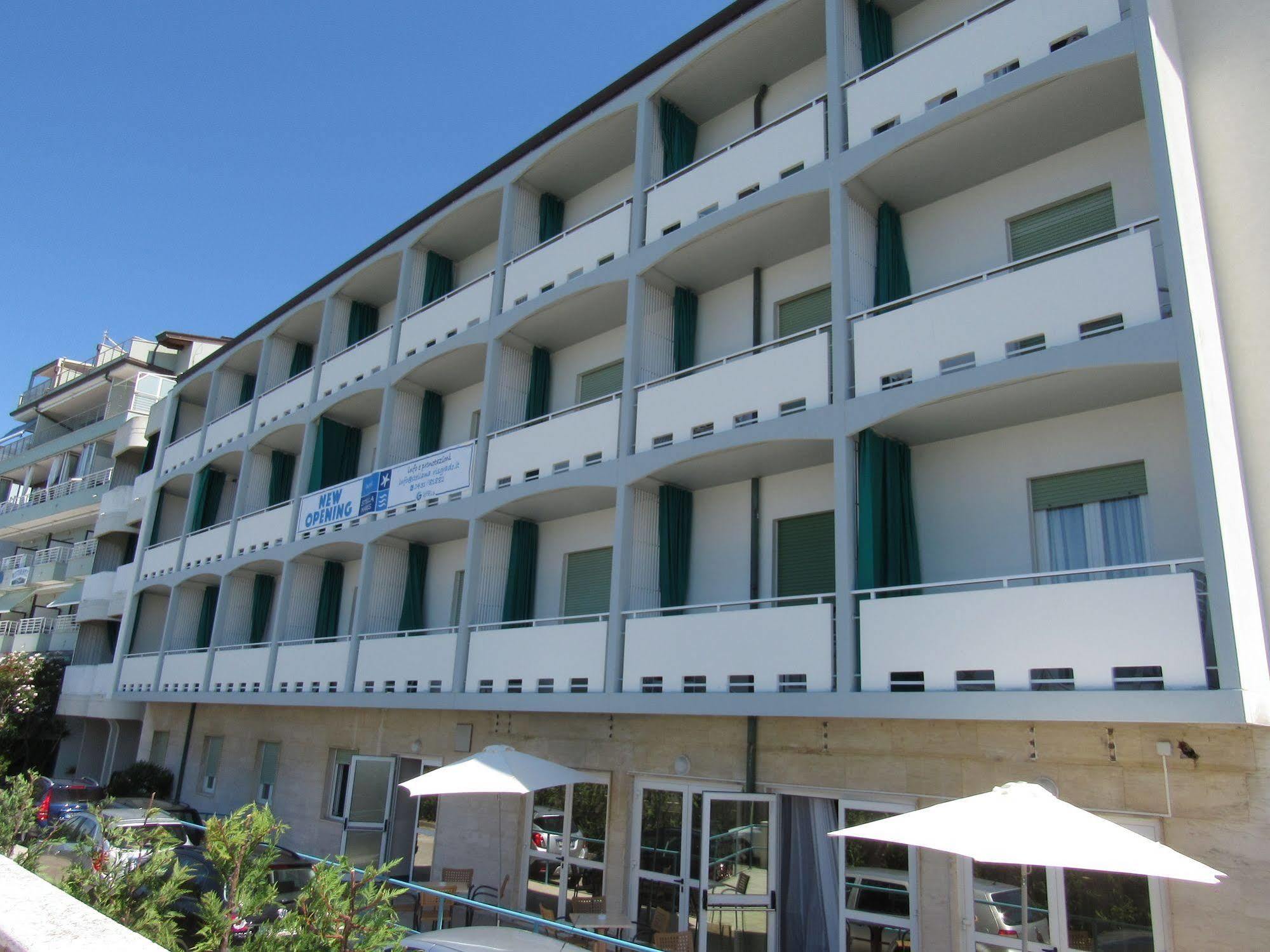 Hotel Stella Maris Градо Экстерьер фото