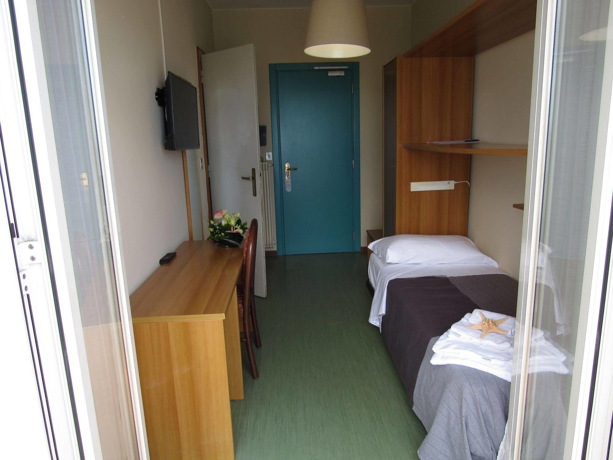 Hotel Stella Maris Градо Экстерьер фото